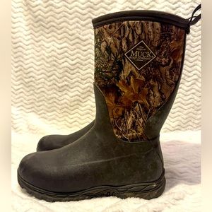Kids Muck Boot size 6